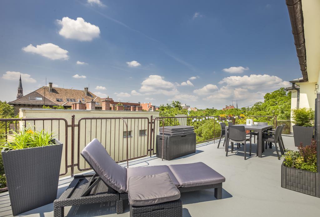 Terrace Apartments At City Park Budapest Eksteriør bilde